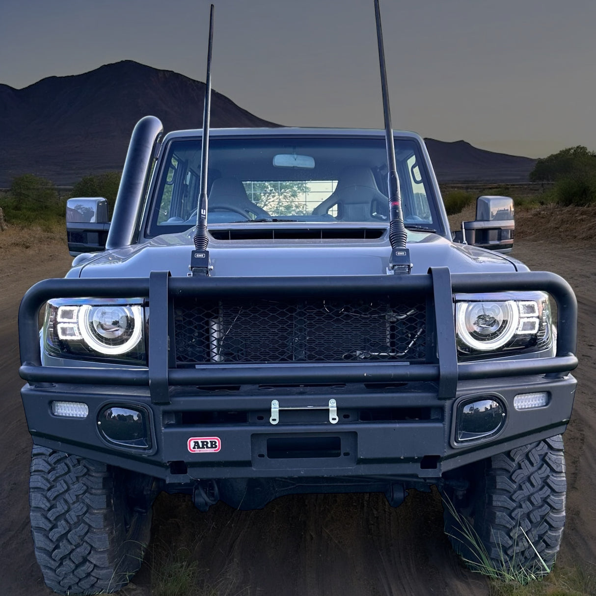 Toyota LandCruiser 76/78/79 Gloss Black Grille – Direct Fit, Fast Shipping - Pre Order