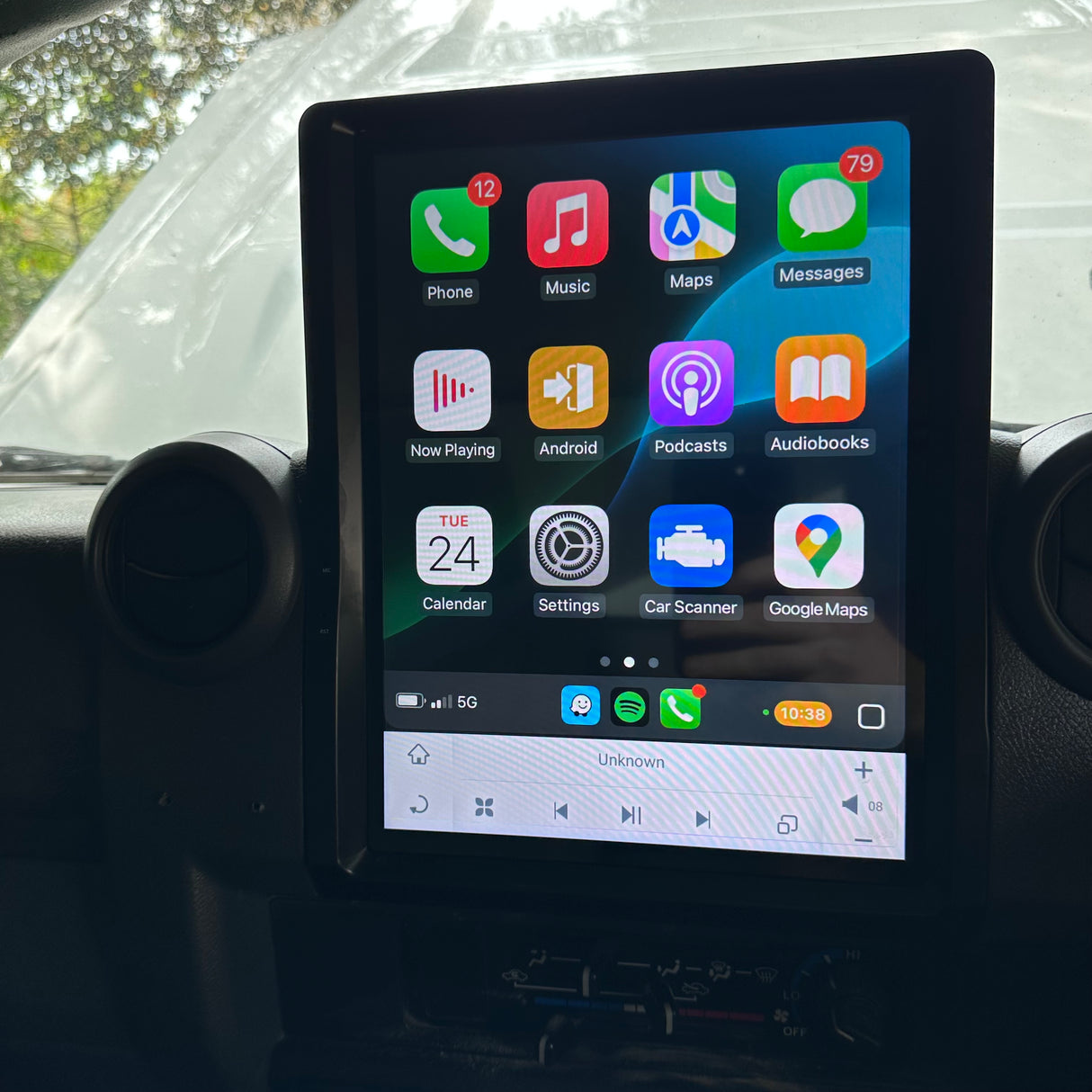 13” Android Head Unit for Toyota LandCruiser 76/78/79 Series (2009–2026) – Wireless CarPlay + 4G