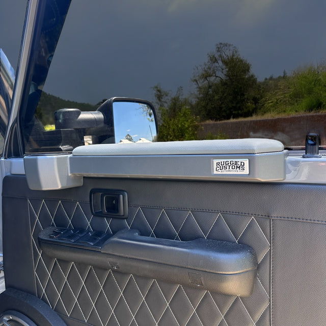 4WD memory foam door armrest with magnetic mount, LandCruiser and Hilux