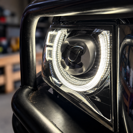 GU Y61 bi-LED projector headlight and U-shaped DRL close-up